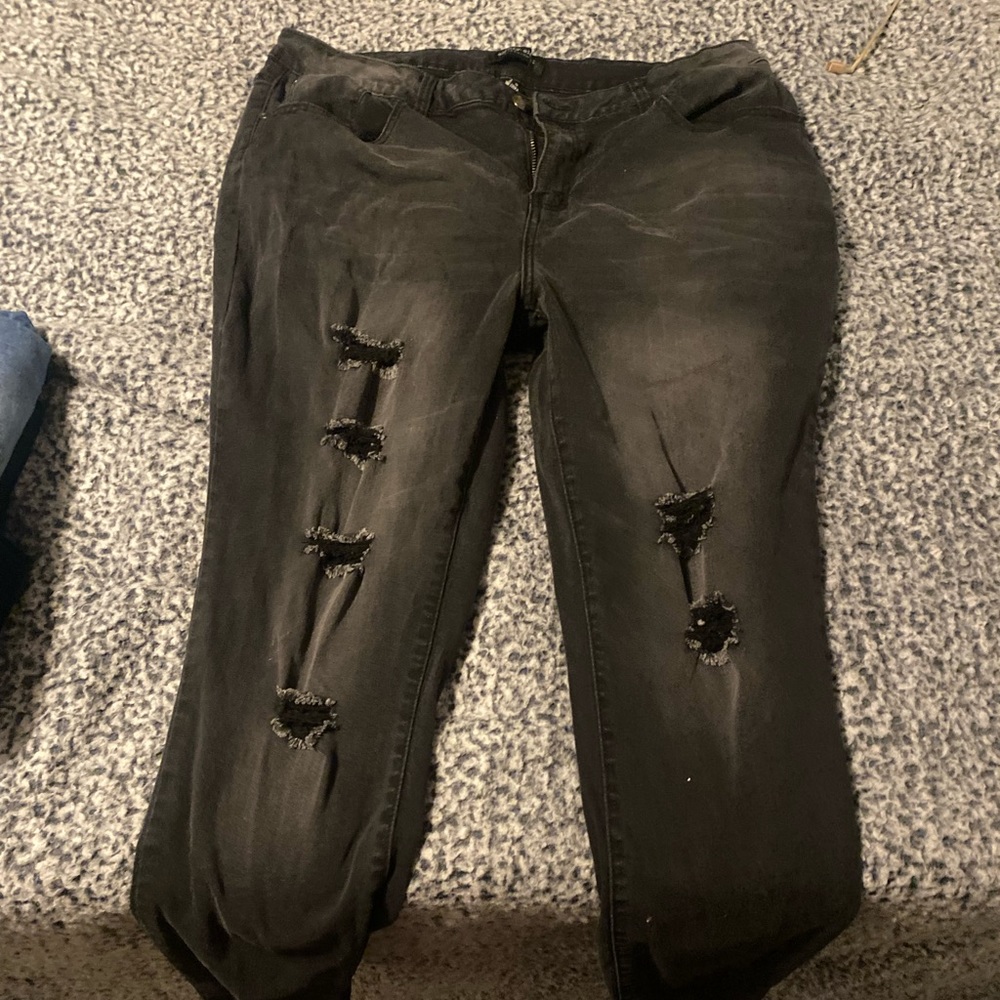 Black distressed plus size skinny jeans size 18